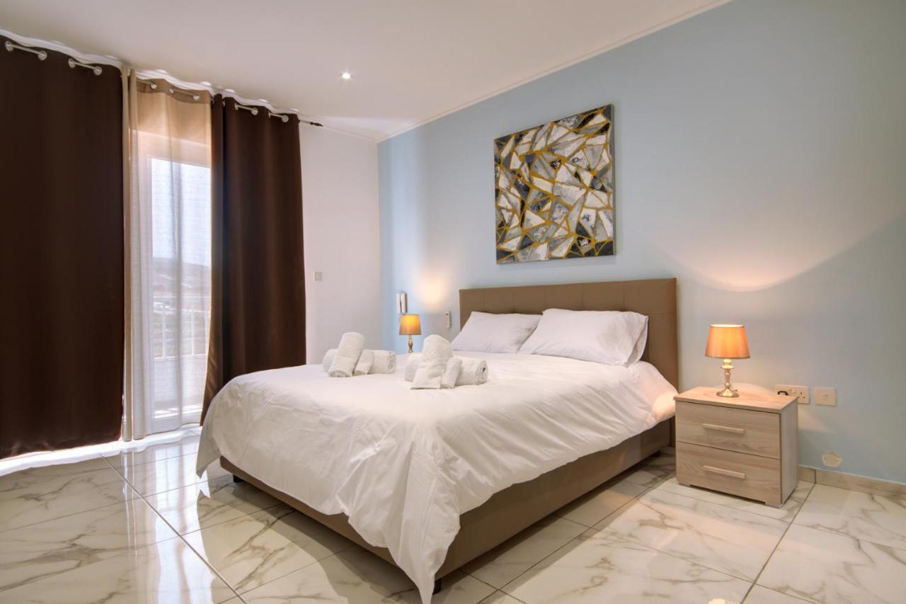מליאהה Beachfront Pretty Holiday Home מראה חיצוני תמונה